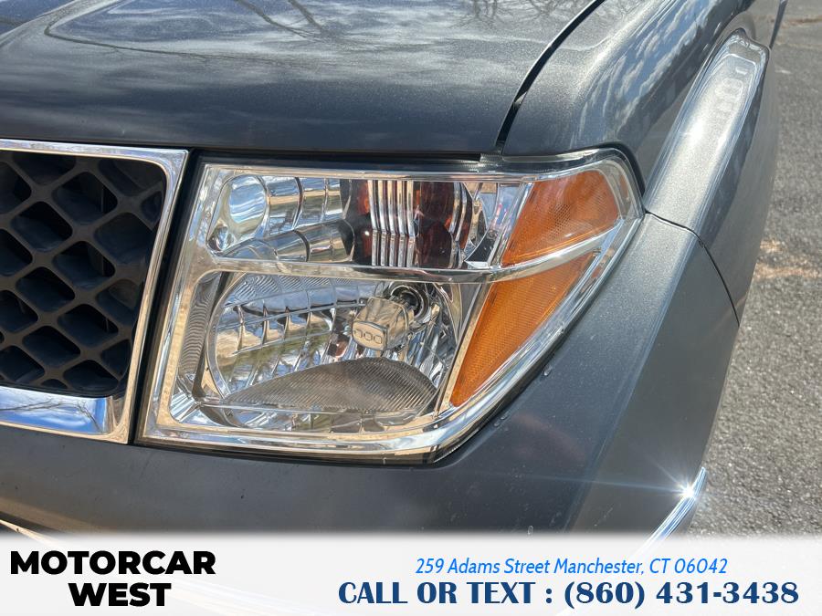 2008 Nissan Frontier 2WD Crew Cab SWB Auto SE, available for sale in Manchester, Connecticut | Motorcar West. Manchester, Connecticut 2008 Nissan Frontier 2WD Crew Cab SWB Auto SE, available for sale in Manchester, Connecticut | Motorcar West. Manchester, Connecticut