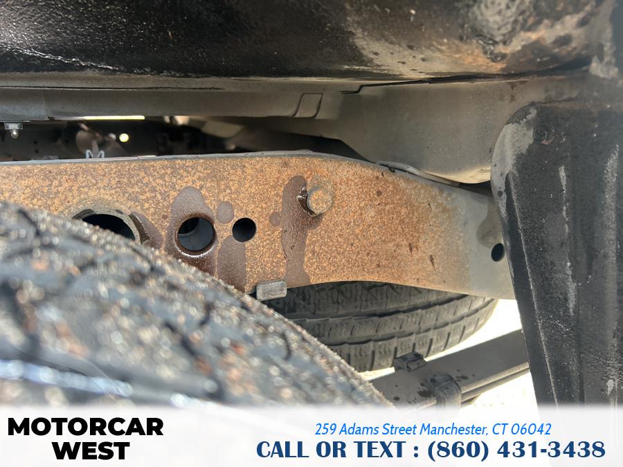 2008 Nissan Frontier 2WD Crew Cab SWB Auto SE, available for sale in Manchester, Connecticut | Motorcar West. Manchester, Connecticut 2008 Nissan Frontier 2WD Crew Cab SWB Auto SE, available for sale in Manchester, Connecticut | Motorcar West. Manchester, Connecticut