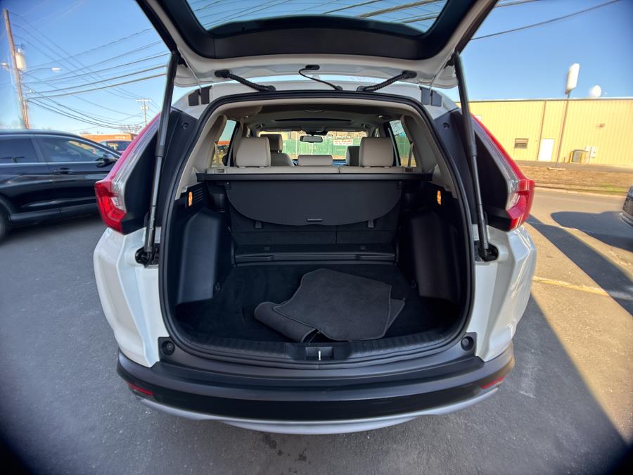 2017 Honda Cr-v EX-L, available for sale in NEW BRITAIN, Connecticut | Prestige Auto Superstore. NEW BRITAIN, Connecticut 2017 Honda Cr-v EX-L, available for sale in NEW BRITAIN, Connecticut | Prestige Auto Superstore. NEW BRITAIN, Connecticut