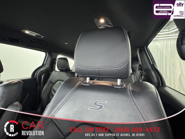 2022 Chrysler Pacifica Hybrid Hybrid Touring L, available for sale in Avenel, New Jersey | Car Revolution. Avenel, New Jersey 2022 Chrysler Pacifica Hybrid Hybrid Touring L, available for sale in Avenel, New Jersey | Car Revolution. Avenel, New Jersey