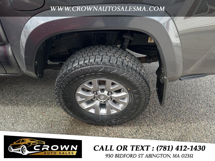 2017 Toyota Tacoma SR5 Double Cab 5'' Bed V6 4x4 AT (Natl), available for sale in Abington, Massachusetts | Crown Auto Sales. Abington, Massachusetts 2017 Toyota Tacoma SR5 Double Cab 5'' Bed V6 4x4 AT (Natl), available for sale in Abington, Massachusetts | Crown Auto Sales. Abington, Massachusetts