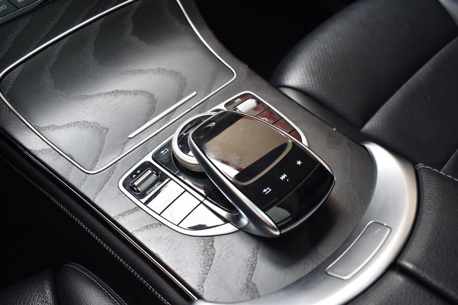2019 Mercedes-benz Glc GLC 300 4MATIC AWD 4dr SUV, available for sale in Great Neck, New York | Camy Cars. Great Neck, New York 2019 Mercedes-benz Glc GLC 300 4MATIC AWD 4dr SUV, available for sale in Great Neck, New York | Camy Cars. Great Neck, New York