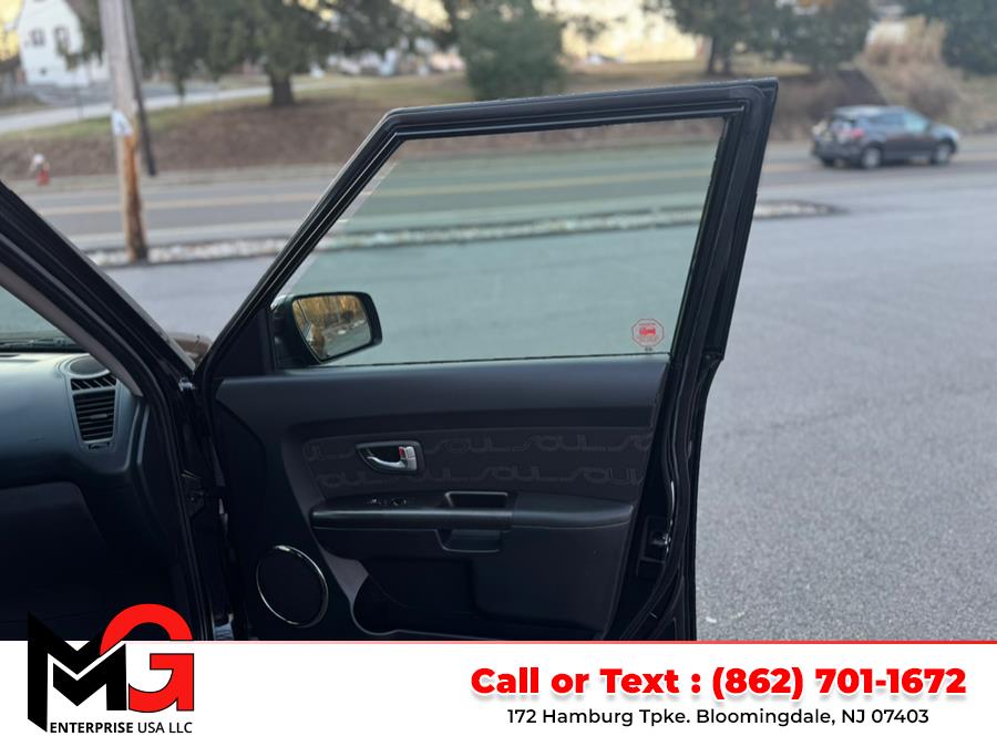2012 Kia Soul 5dr Wgn Auto +, available for sale in Bloomingdale, New Jersey | MG Enterprise USA. Bloomingdale, New Jersey 2012 Kia Soul 5dr Wgn Auto +, available for sale in Bloomingdale, New Jersey | MG Enterprise USA. Bloomingdale, New Jersey