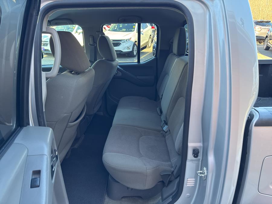 2018 Nissan Frontier Crew Cab 4x2 SV V6 Auto, available for sale in Waterbury, Connecticut | National Auto Brokers, Inc.. Waterbury, Connecticut 2018 Nissan Frontier Crew Cab 4x2 SV V6 Auto, available for sale in Waterbury, Connecticut | National Auto Brokers, Inc.. Waterbury, Connecticut