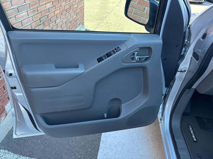 2018 Nissan Frontier Crew Cab 4x2 SV V6 Auto, available for sale in Waterbury, Connecticut | National Auto Brokers, Inc.. Waterbury, Connecticut 2018 Nissan Frontier Crew Cab 4x2 SV V6 Auto, available for sale in Waterbury, Connecticut | National Auto Brokers, Inc.. Waterbury, Connecticut