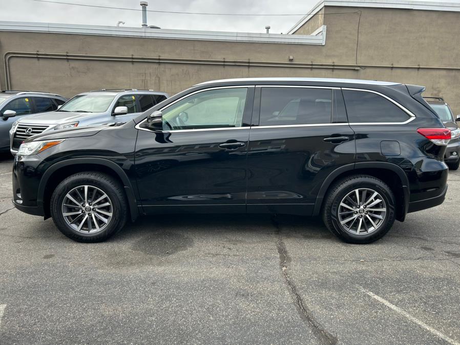 2018 Toyota Highlander XLE V6 AWD (Natl), available for sale in West Springfield, Massachusetts | Union Street Auto Sales. West Springfield, Massachusetts 2018 Toyota Highlander XLE V6 AWD (Natl), available for sale in West Springfield, Massachusetts | Union Street Auto Sales. West Springfield, Massachusetts