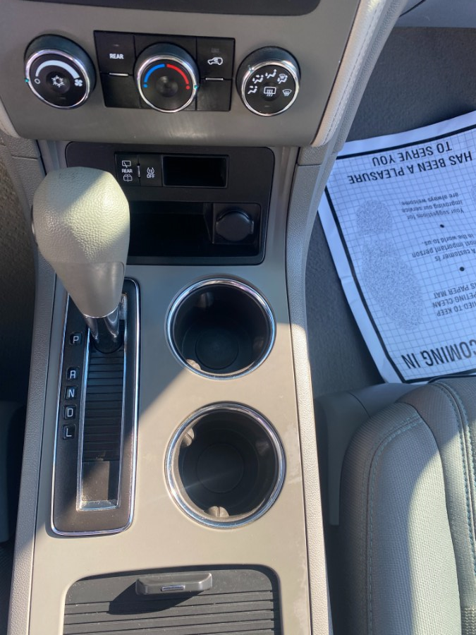 2014 Chevrolet Traverse FWD 4dr LS, available for sale in Middle Village, New York | Middle Village Motors . Middle Village, New York 2014 Chevrolet Traverse FWD 4dr LS, available for sale in Middle Village, New York | Middle Village Motors . Middle Village, New York