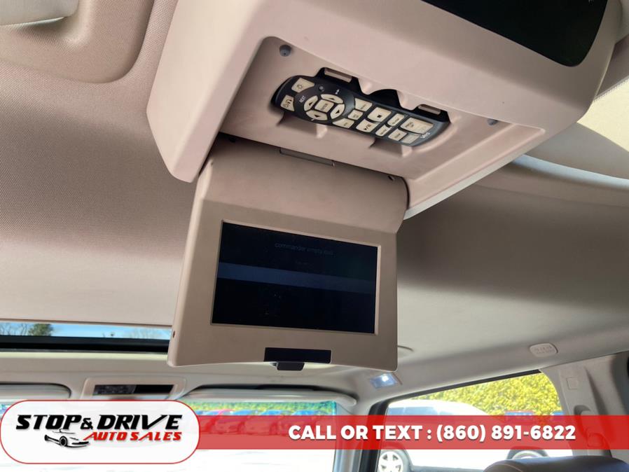2006 Jeep Commander 4dr Limited 4WD, available for sale in East Windsor, Connecticut | Stop & Drive Auto Sales. East Windsor, Connecticut 2006 Jeep Commander 4dr Limited 4WD, available for sale in East Windsor, Connecticut | Stop & Drive Auto Sales. East Windsor, Connecticut