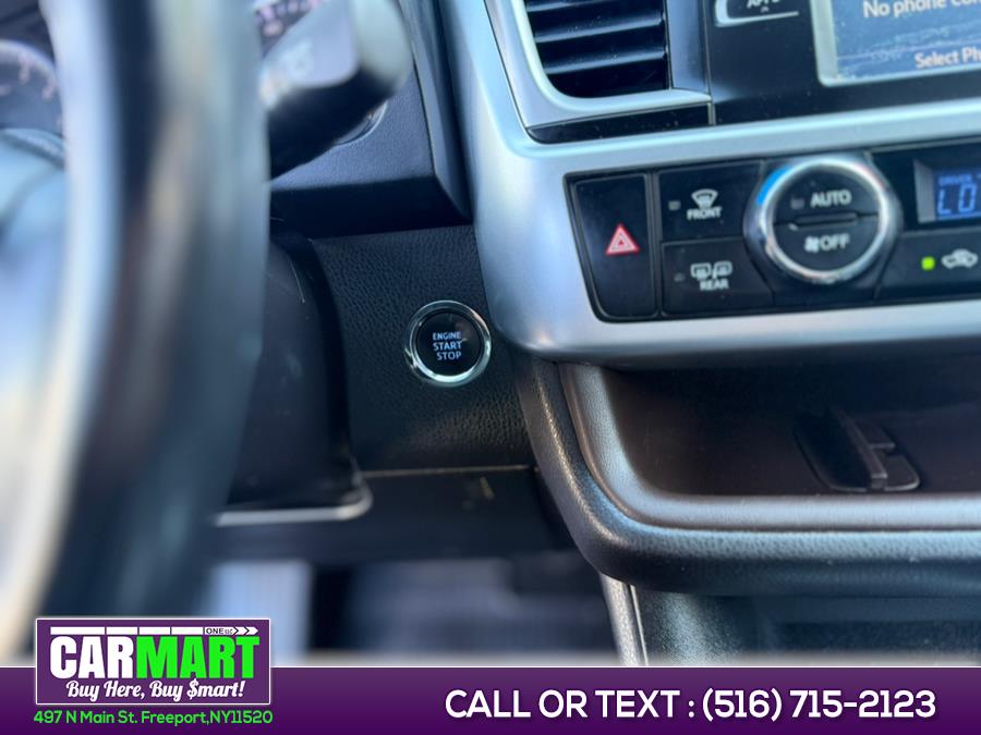 2017 Toyota Highlander XLE V6 AWD (Natl), available for sale in Freeport, New York | Carmart One LLC. Freeport, New York 2017 Toyota Highlander XLE V6 AWD (Natl), available for sale in Freeport, New York | Carmart One LLC. Freeport, New York