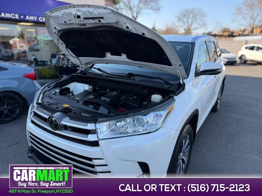 2017 Toyota Highlander XLE V6 AWD (Natl), available for sale in Freeport, New York | Carmart One LLC. Freeport, New York 2017 Toyota Highlander XLE V6 AWD (Natl), available for sale in Freeport, New York | Carmart One LLC. Freeport, New York