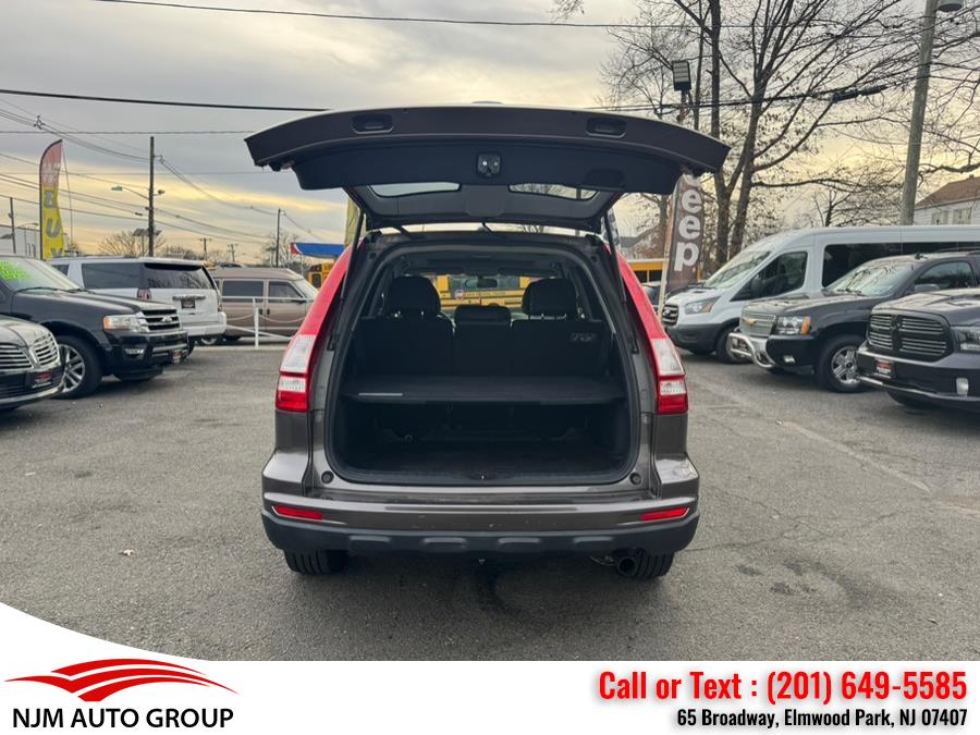 2011 Honda CR-V 4WD 5dr EX-L w/Navi, available for sale in Elmwood Park, New Jersey | NJM Auto Group. Elmwood Park, New Jersey 2011 Honda CR-V 4WD 5dr EX-L w/Navi, available for sale in Elmwood Park, New Jersey | NJM Auto Group. Elmwood Park, New Jersey
