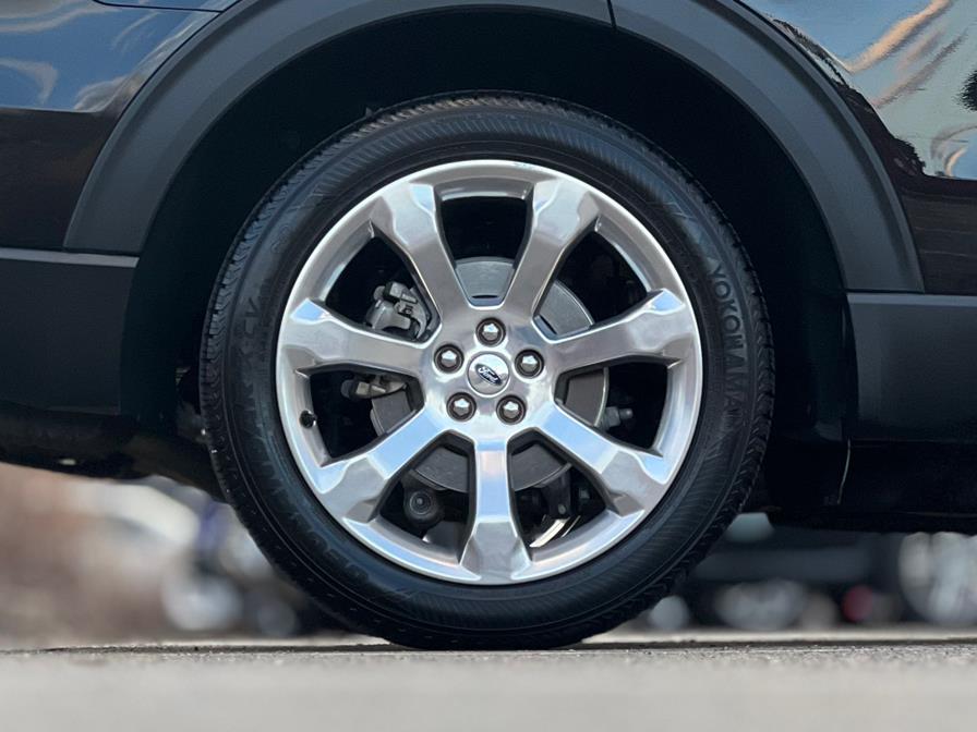 2020 Ford Explorer Platinum 4WD, available for sale in Paterson, New Jersey | Speedway Motors LLC. Paterson, New Jersey 2020 Ford Explorer Platinum 4WD, available for sale in Paterson, New Jersey | Speedway Motors LLC. Paterson, New Jersey
