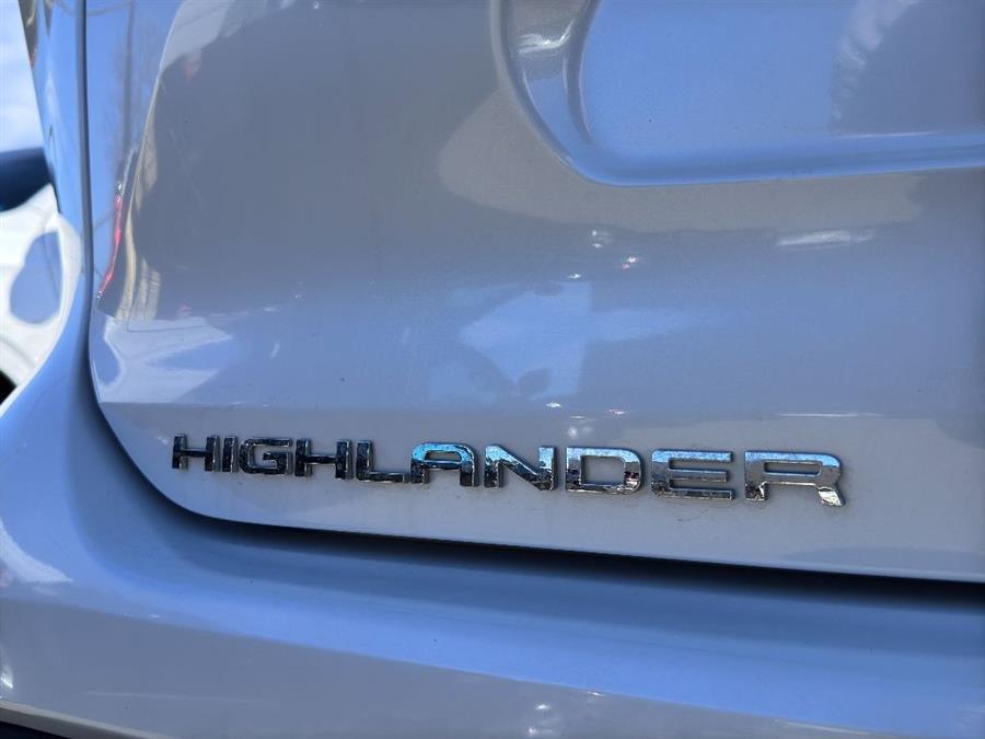 2022 Toyota Highlander L, available for sale in Woodside, New York | Drive Central. Woodside, New York 2022 Toyota Highlander L, available for sale in Woodside, New York | Drive Central. Woodside, New York