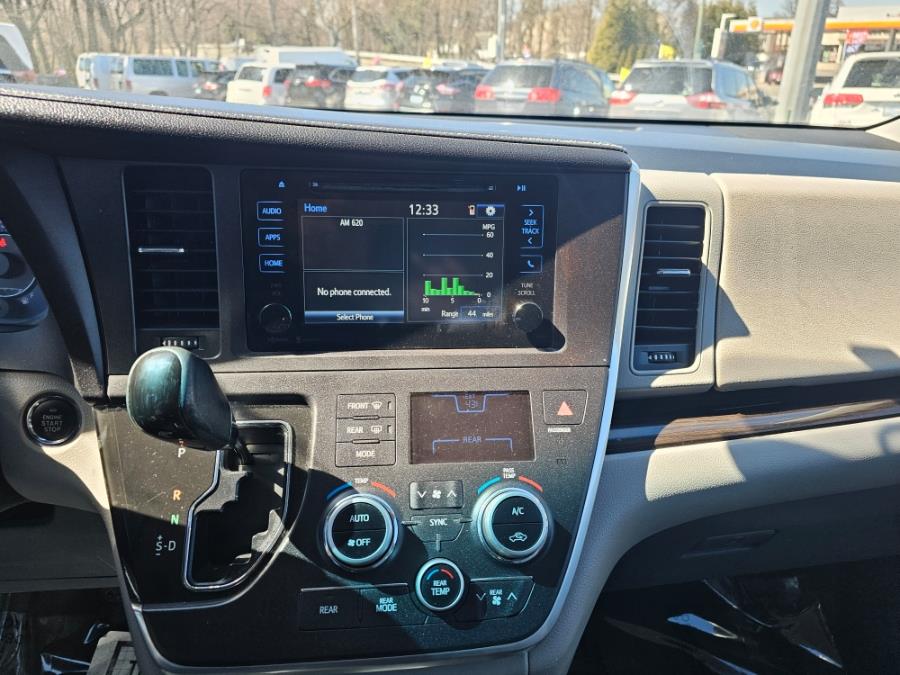 2015 Toyota Sienna 5dr 8-Pass Van XLE Premium FWD (Natl), available for sale in Rosedale, New York | Sunrise Auto Sales. Rosedale, New York 2015 Toyota Sienna 5dr 8-Pass Van XLE Premium FWD (Natl), available for sale in Rosedale, New York | Sunrise Auto Sales. Rosedale, New York