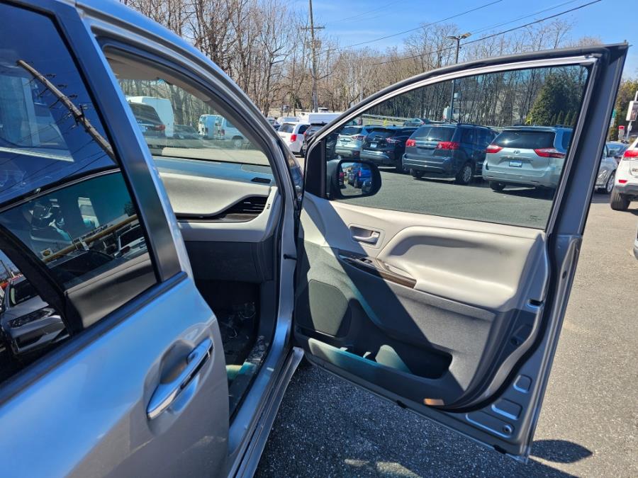 2015 Toyota Sienna 5dr 8-Pass Van XLE Premium FWD (Natl), available for sale in Rosedale, New York | Sunrise Auto Sales. Rosedale, New York 2015 Toyota Sienna 5dr 8-Pass Van XLE Premium FWD (Natl), available for sale in Rosedale, New York | Sunrise Auto Sales. Rosedale, New York
