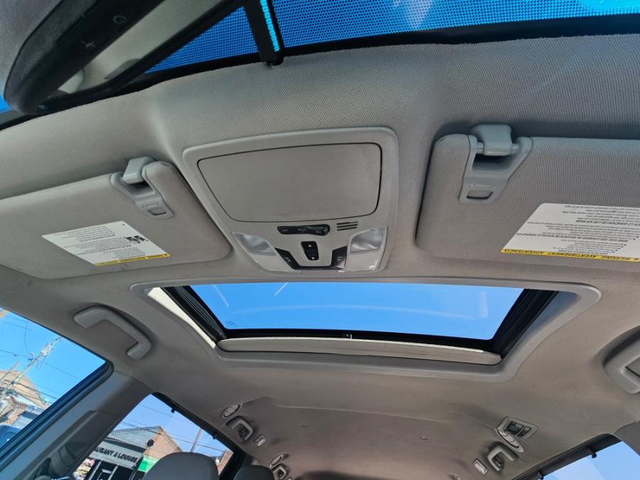 2015 Toyota Sienna 5dr 8-Pass Van XLE Premium FWD (Natl), available for sale in Elmont, New York | Sunrise of Elmont. Elmont, New York 2015 Toyota Sienna 5dr 8-Pass Van XLE Premium FWD (Natl), available for sale in Elmont, New York | Sunrise of Elmont. Elmont, New York