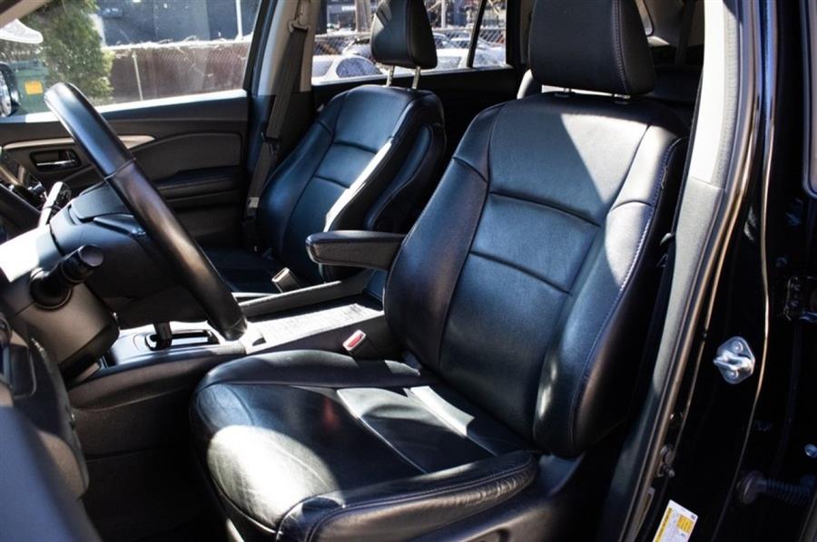 2019 Honda Pilot EX-L AWD, available for sale in Woodside, New York | Drive Central. Woodside, New York 2019 Honda Pilot EX-L AWD, available for sale in Woodside, New York | Drive Central. Woodside, New York