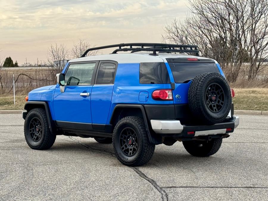 2007 Toyota Fj Cruiser Base, available for sale in Darien, Wisconsin | Geneva Motor Cars. Darien, Wisconsin 2007 Toyota Fj Cruiser Base, available for sale in Darien, Wisconsin | Geneva Motor Cars. Darien, Wisconsin