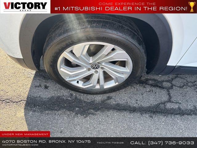 2021 Volkswagen Atlas 3.6L V6 SE w/Technology, available for sale in Floral Park, New York | Shop Auto NY. Floral Park, New York 2021 Volkswagen Atlas 3.6L V6 SE w/Technology, available for sale in Floral Park, New York | Shop Auto NY. Floral Park, New York