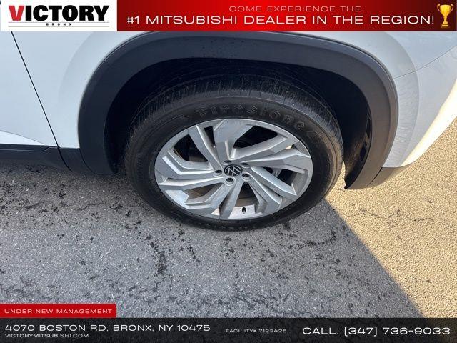 2021 Volkswagen Atlas 3.6L V6 SE w/Technology, available for sale in Floral Park, New York | Shop Auto NY. Floral Park, New York 2021 Volkswagen Atlas 3.6L V6 SE w/Technology, available for sale in Floral Park, New York | Shop Auto NY. Floral Park, New York