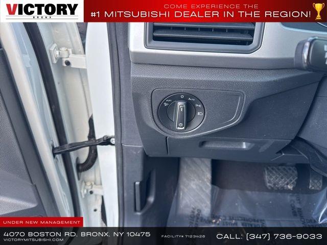 2021 Volkswagen Atlas 3.6L V6 SE w/Technology, available for sale in Floral Park, New York | Shop Auto NY. Floral Park, New York 2021 Volkswagen Atlas 3.6L V6 SE w/Technology, available for sale in Floral Park, New York | Shop Auto NY. Floral Park, New York