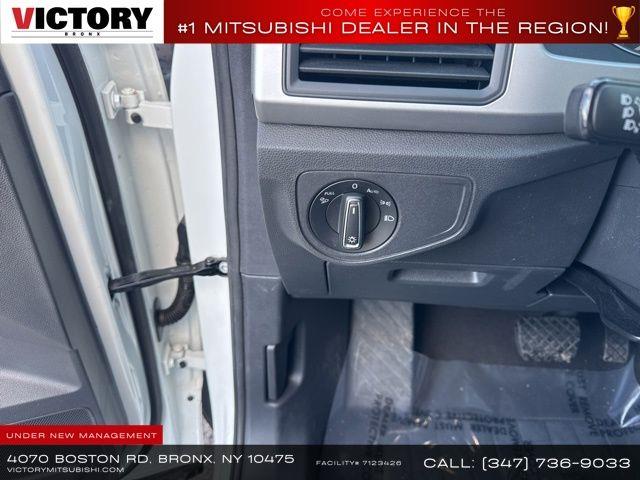 2021 Volkswagen Atlas 3.6L V6 SE w/Technology, available for sale in Floral Park, New York | Shop Auto NY. Floral Park, New York 2021 Volkswagen Atlas 3.6L V6 SE w/Technology, available for sale in Floral Park, New York | Shop Auto NY. Floral Park, New York