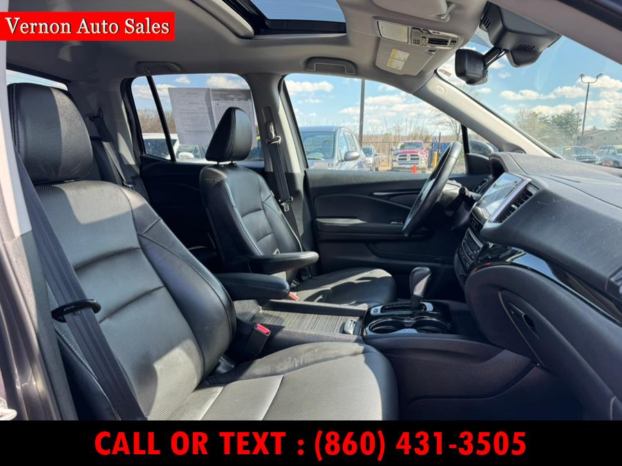 2018 Honda Ridgeline RTL-E AWD, available for sale in Manchester, Connecticut | Vernon Auto Sale & Service. Manchester, Connecticut 2018 Honda Ridgeline RTL-E AWD, available for sale in Manchester, Connecticut | Vernon Auto Sale & Service. Manchester, Connecticut