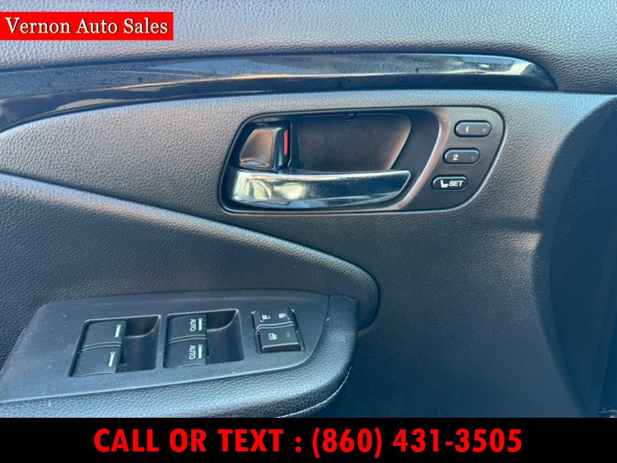 2018 Honda Ridgeline RTL-E AWD, available for sale in Manchester, Connecticut | Vernon Auto Sale & Service. Manchester, Connecticut 2018 Honda Ridgeline RTL-E AWD, available for sale in Manchester, Connecticut | Vernon Auto Sale & Service. Manchester, Connecticut