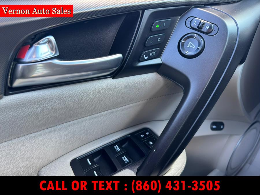 2013 Acura TL 4dr Sdn Auto 2WD, available for sale in Manchester, Connecticut | Vernon Auto Sale & Service. Manchester, Connecticut 2013 Acura TL 4dr Sdn Auto 2WD, available for sale in Manchester, Connecticut | Vernon Auto Sale & Service. Manchester, Connecticut