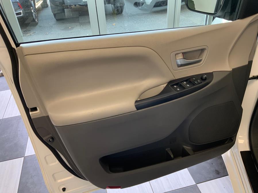 2015 Toyota Sienna 5dr 8-Pass Van LE FWD (Natl), available for sale in Hartford, Connecticut | Franklin Motors Auto Sales LLC. Hartford, Connecticut 2015 Toyota Sienna 5dr 8-Pass Van LE FWD (Natl), available for sale in Hartford, Connecticut | Franklin Motors Auto Sales LLC. Hartford, Connecticut