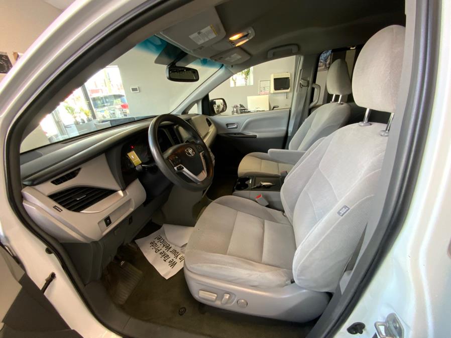 2015 Toyota Sienna 5dr 8-Pass Van LE FWD (Natl), available for sale in Hartford, Connecticut | Franklin Motors Auto Sales LLC. Hartford, Connecticut 2015 Toyota Sienna 5dr 8-Pass Van LE FWD (Natl), available for sale in Hartford, Connecticut | Franklin Motors Auto Sales LLC. Hartford, Connecticut