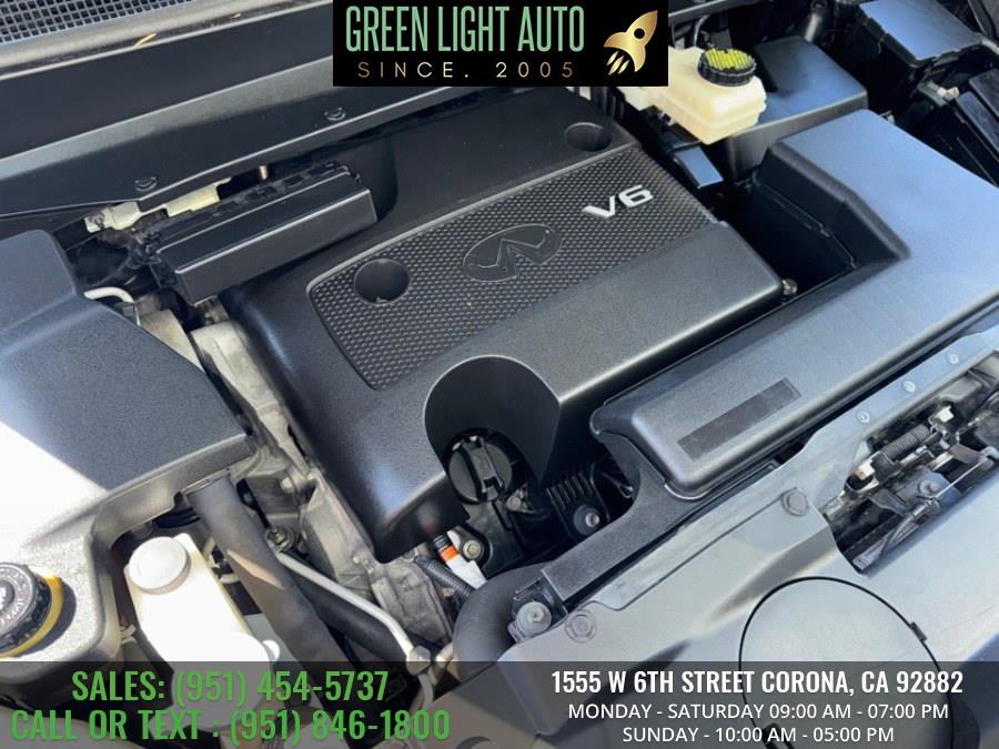 2014 INFINITI QX60 FWD 4dr, available for sale in Corona, California | Green Light Auto. Corona, California 2014 INFINITI QX60 FWD 4dr, available for sale in Corona, California | Green Light Auto. Corona, California