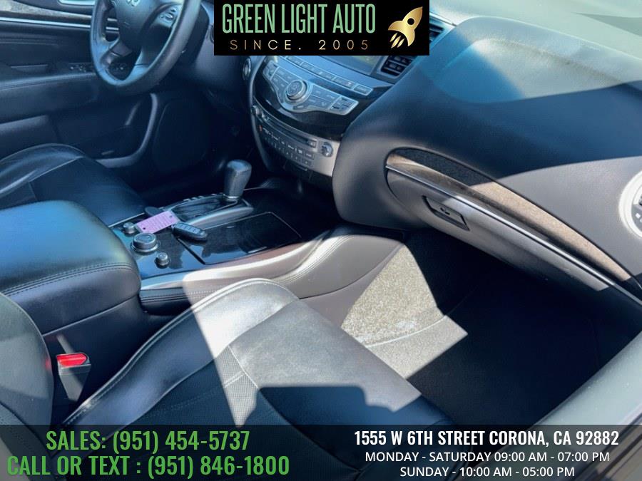 2014 INFINITI QX60 FWD 4dr, available for sale in Corona, California | Green Light Auto. Corona, California 2014 INFINITI QX60 FWD 4dr, available for sale in Corona, California | Green Light Auto. Corona, California