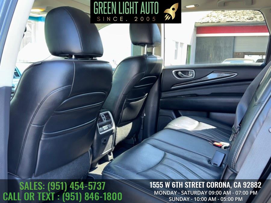 2014 INFINITI QX60 FWD 4dr, available for sale in Corona, California | Green Light Auto. Corona, California 2014 INFINITI QX60 FWD 4dr, available for sale in Corona, California | Green Light Auto. Corona, California
