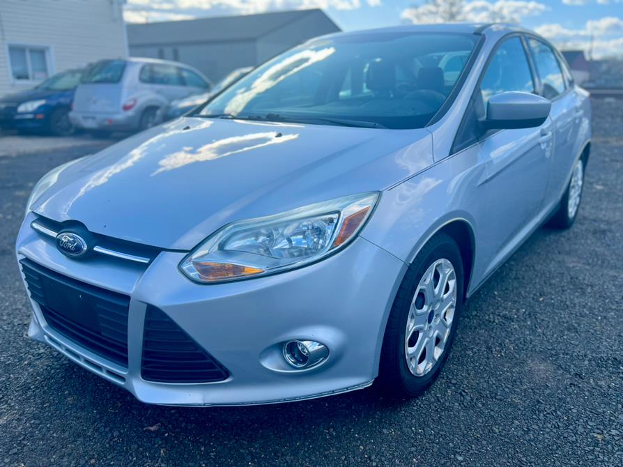 2012 Ford Focus 4dr Sdn SE, available for sale in Wallingford, Connecticut | Wallingford Auto Center LLC. Wallingford, Connecticut 2012 Ford Focus 4dr Sdn SE, available for sale in Wallingford, Connecticut | Wallingford Auto Center LLC. Wallingford, Connecticut