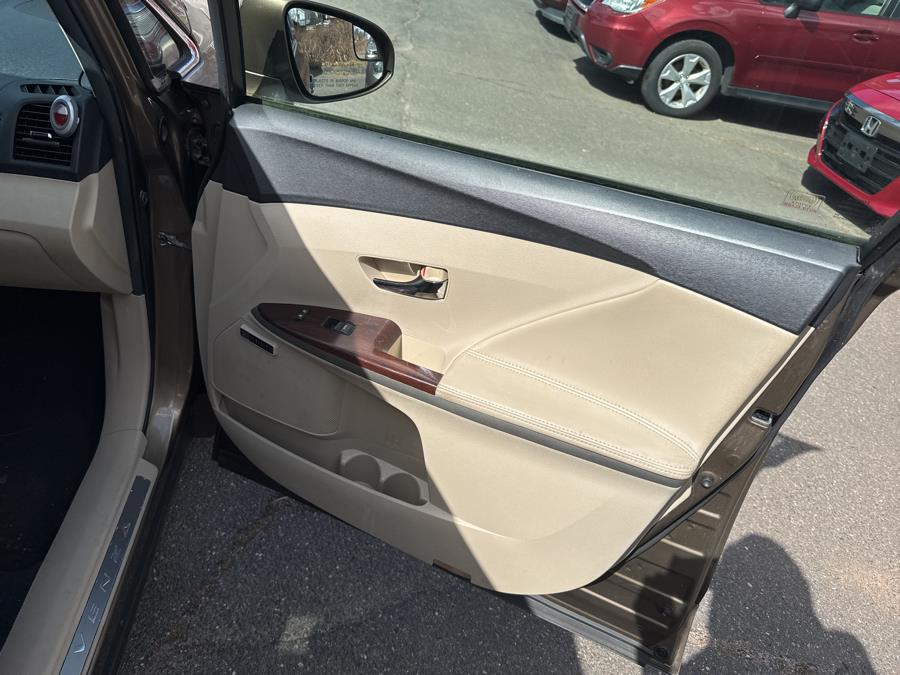 2013 Toyota Venza 4dr Wgn I4 AWD XLE (Natl), available for sale in Vernon Rockville, Connecticut | Vernon Motor Cars. Vernon Rockville, Connecticut 2013 Toyota Venza 4dr Wgn I4 AWD XLE (Natl), available for sale in Vernon Rockville, Connecticut | Vernon Motor Cars. Vernon Rockville, Connecticut