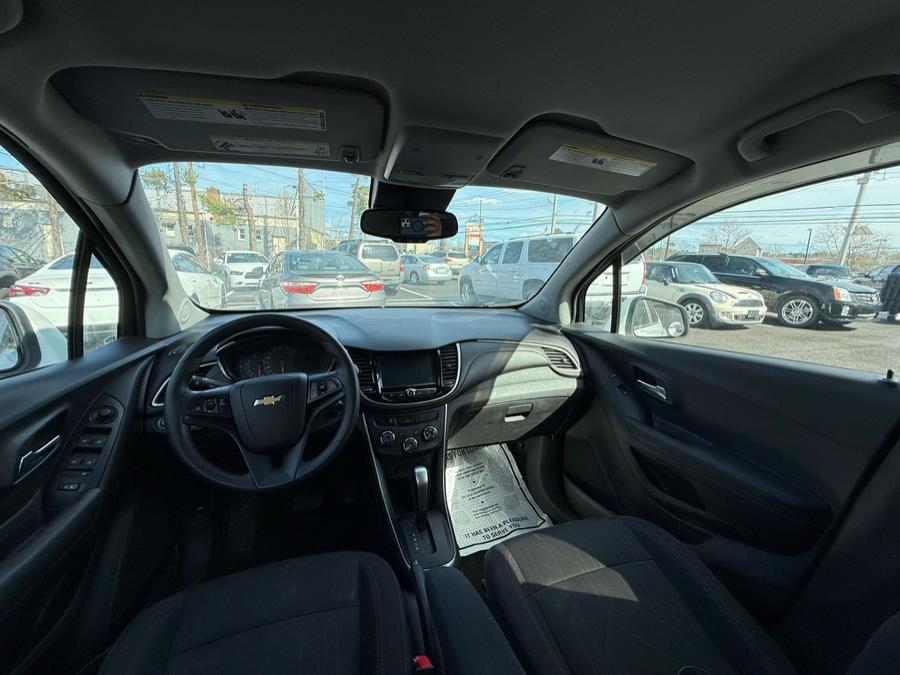 2017 Chevrolet Trax FWD 4dr LT, available for sale in BURLINGTON, New Jersey | Tri States Auto Group. BURLINGTON, New Jersey 2017 Chevrolet Trax FWD 4dr LT, available for sale in BURLINGTON, New Jersey | Tri States Auto Group. BURLINGTON, New Jersey