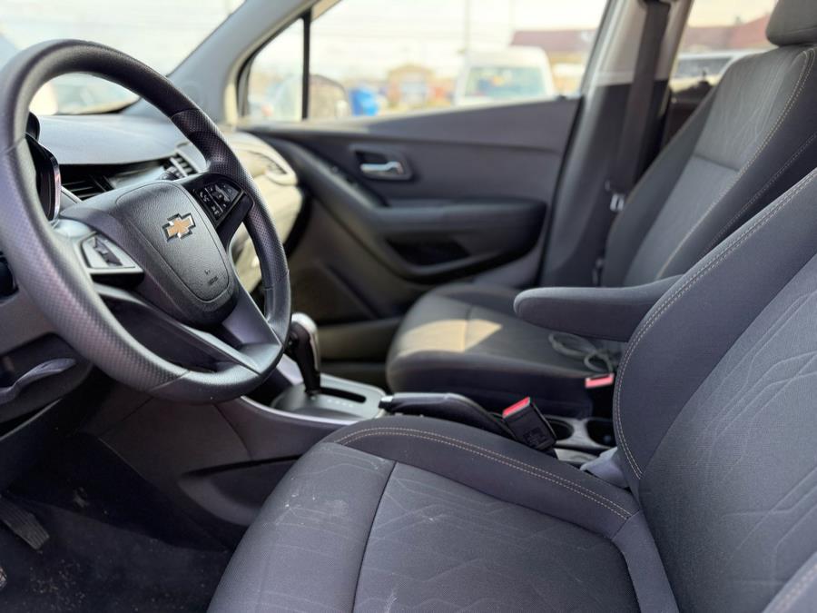 2017 Chevrolet Trax FWD 4dr LT, available for sale in BURLINGTON, New Jersey | Tri States Auto Group. BURLINGTON, New Jersey 2017 Chevrolet Trax FWD 4dr LT, available for sale in BURLINGTON, New Jersey | Tri States Auto Group. BURLINGTON, New Jersey