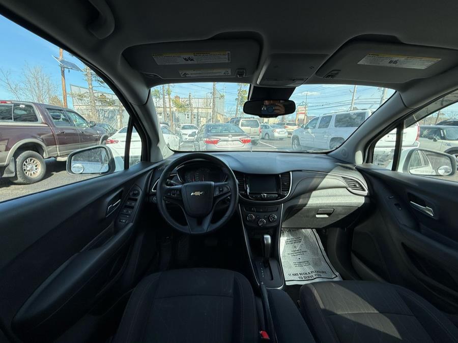 2017 Chevrolet Trax FWD 4dr LT, available for sale in BURLINGTON, New Jersey | Tri States Auto Group. BURLINGTON, New Jersey 2017 Chevrolet Trax FWD 4dr LT, available for sale in BURLINGTON, New Jersey | Tri States Auto Group. BURLINGTON, New Jersey