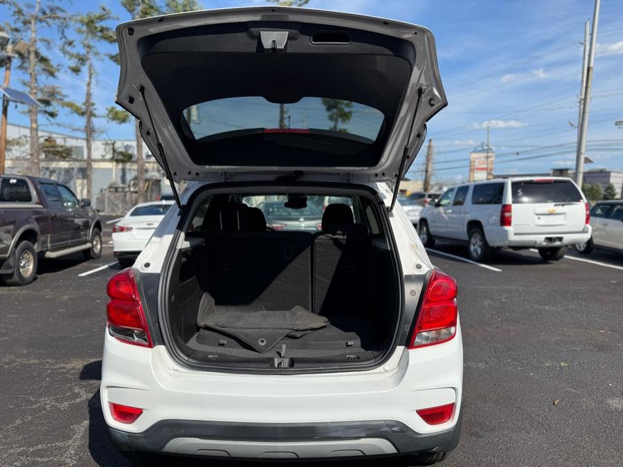 2017 Chevrolet Trax FWD 4dr LT, available for sale in BURLINGTON, New Jersey | Tri States Auto Group. BURLINGTON, New Jersey 2017 Chevrolet Trax FWD 4dr LT, available for sale in BURLINGTON, New Jersey | Tri States Auto Group. BURLINGTON, New Jersey