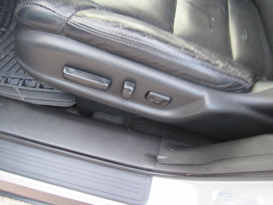 2016 Honda CR-V EX-L, available for sale in Worcester, Massachusetts | Hilario's Auto Sales Inc.. Worcester, Massachusetts 2016 Honda CR-V EX-L, available for sale in Worcester, Massachusetts | Hilario's Auto Sales Inc.. Worcester, Massachusetts