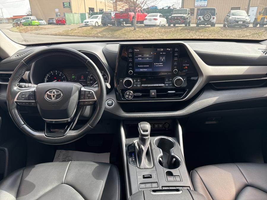 2020 Toyota Highlander XLE, available for sale in NEW BRITAIN, Connecticut | Prestige Auto Superstore. NEW BRITAIN, Connecticut 2020 Toyota Highlander XLE, available for sale in NEW BRITAIN, Connecticut | Prestige Auto Superstore. NEW BRITAIN, Connecticut