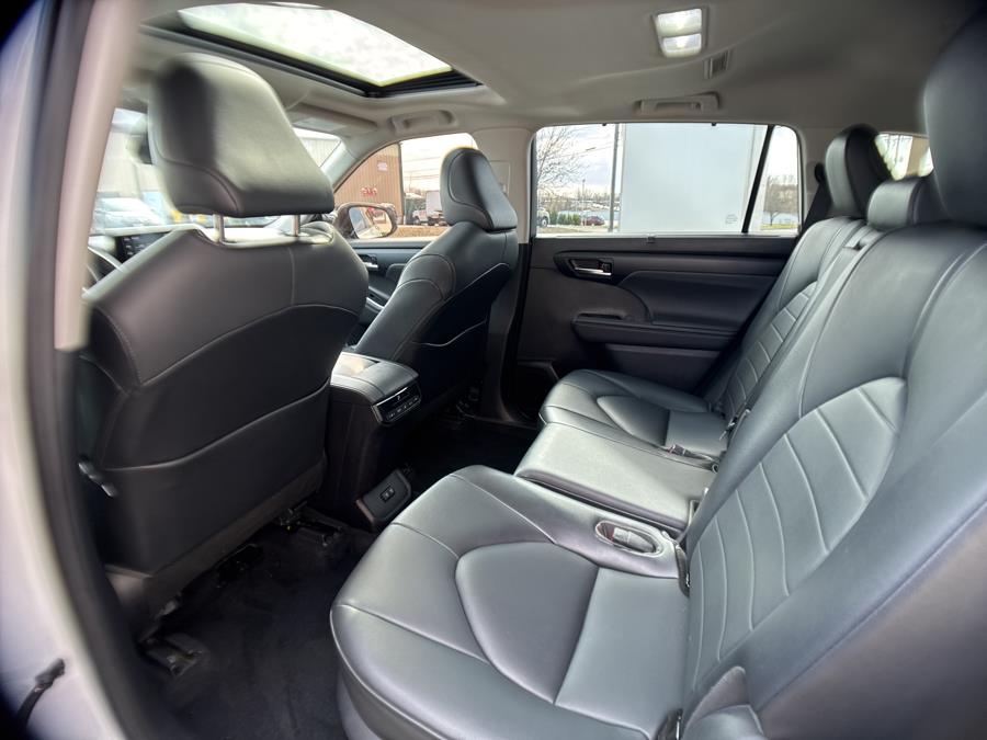 2020 Toyota Highlander XLE, available for sale in NEW BRITAIN, Connecticut | Prestige Auto Superstore. NEW BRITAIN, Connecticut 2020 Toyota Highlander XLE, available for sale in NEW BRITAIN, Connecticut | Prestige Auto Superstore. NEW BRITAIN, Connecticut