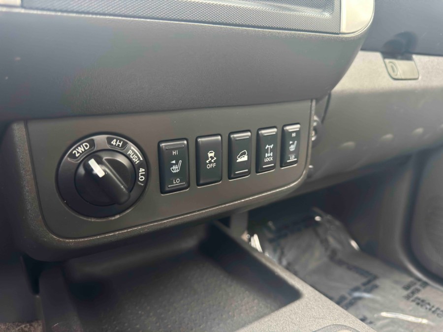 2012 Nissan Frontier 4WD Crew Cab SWB Auto PRO-4X, available for sale in Lake Forest, California | Pacific Green Line. Lake Forest, California 2012 Nissan Frontier 4WD Crew Cab SWB Auto PRO-4X, available for sale in Lake Forest, California | Pacific Green Line. Lake Forest, California