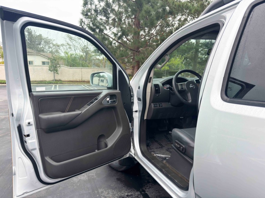 2012 Nissan Frontier 4WD Crew Cab SWB Auto PRO-4X, available for sale in Lake Forest, California | Pacific Green Line. Lake Forest, California 2012 Nissan Frontier 4WD Crew Cab SWB Auto PRO-4X, available for sale in Lake Forest, California | Pacific Green Line. Lake Forest, California