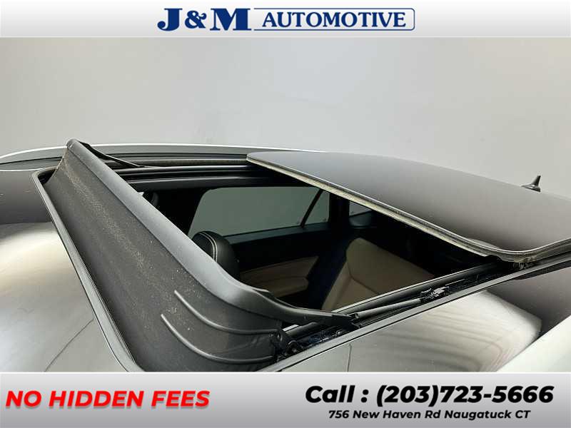 2022 Volkswagen Atlas Cross Sport 3.6L V6 SE w/Technology, available for sale in Naugatuck, Connecticut | J&M Automotive Sls&Svc LLC. Naugatuck, Connecticut 2022 Volkswagen Atlas Cross Sport 3.6L V6 SE w/Technology, available for sale in Naugatuck, Connecticut | J&M Automotive Sls&Svc LLC. Naugatuck, Connecticut