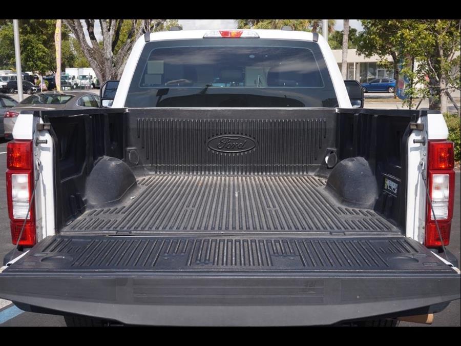2020 Ford F-350 Super Duty XL, available for sale in Fort Myers, Florida | Carlux Fort Myers. Fort Myers, Florida 2020 Ford F-350 Super Duty XL, available for sale in Fort Myers, Florida | Carlux Fort Myers. Fort Myers, Florida