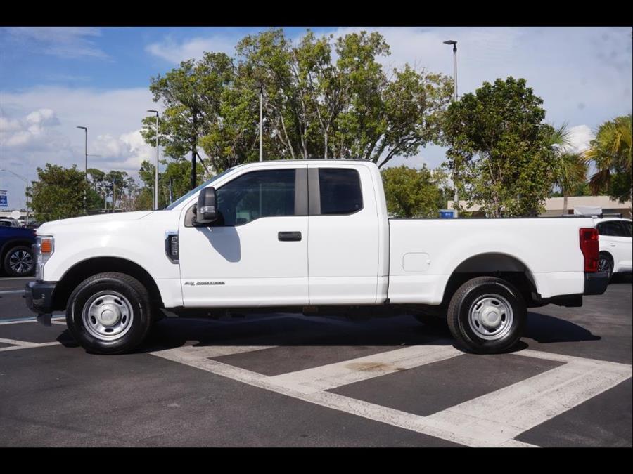 2020 Ford F-350 Super Duty XL, available for sale in Fort Myers, Florida | Carlux Fort Myers. Fort Myers, Florida 2020 Ford F-350 Super Duty XL, available for sale in Fort Myers, Florida | Carlux Fort Myers. Fort Myers, Florida