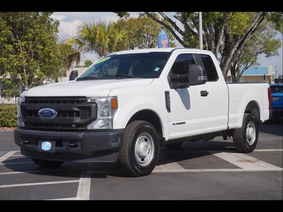 2020 Ford F-350 Super Duty XL, available for sale in Fort Myers, Florida | Carlux Fort Myers. Fort Myers, Florida 2020 Ford F-350 Super Duty XL, available for sale in Fort Myers, Florida | Carlux Fort Myers. Fort Myers, Florida