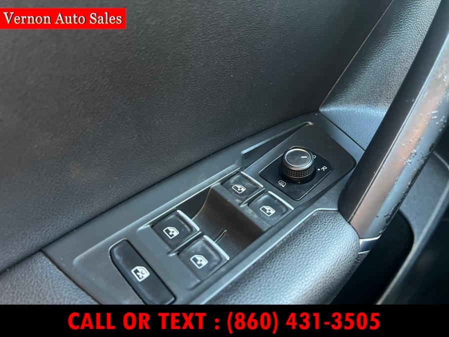 2018 Volkswagen Tiguan 2.0T SE 4MOTION, available for sale in Manchester, Connecticut | Vernon Auto Sale & Service. Manchester, Connecticut 2018 Volkswagen Tiguan 2.0T SE 4MOTION, available for sale in Manchester, Connecticut | Vernon Auto Sale & Service. Manchester, Connecticut